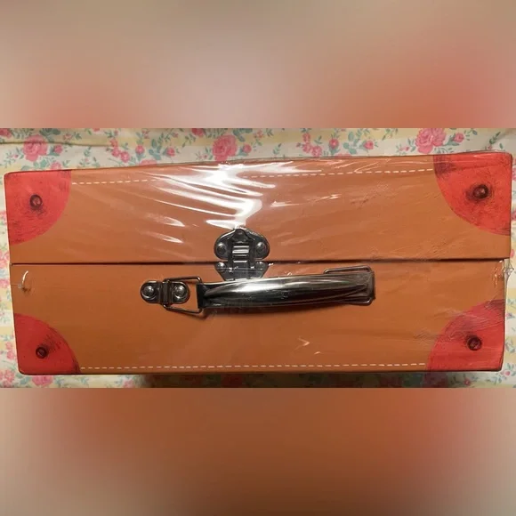 Moulin Roty Travel Case with Mouse & BunnyPlush Dolls
